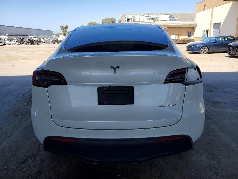 2023 Tesla Model Y მანქანა იყიდება აუქციონზე, vin: 7SAYGDEE0PF744805, აუქციონის ნომერი: 55782406