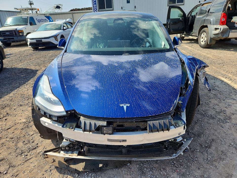 2020 Tesla Model 3 მანქანა იყიდება აუქციონზე, vin: 5YJ3E1EB1LF617153, აუქციონის ნომერი: 57896366