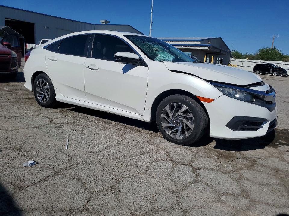 2018 Honda Civic მანქანა იყიდება აუქციონზე, vin: 19XFC2F74JE004398, აუქციონის ნომერი: 58154956
