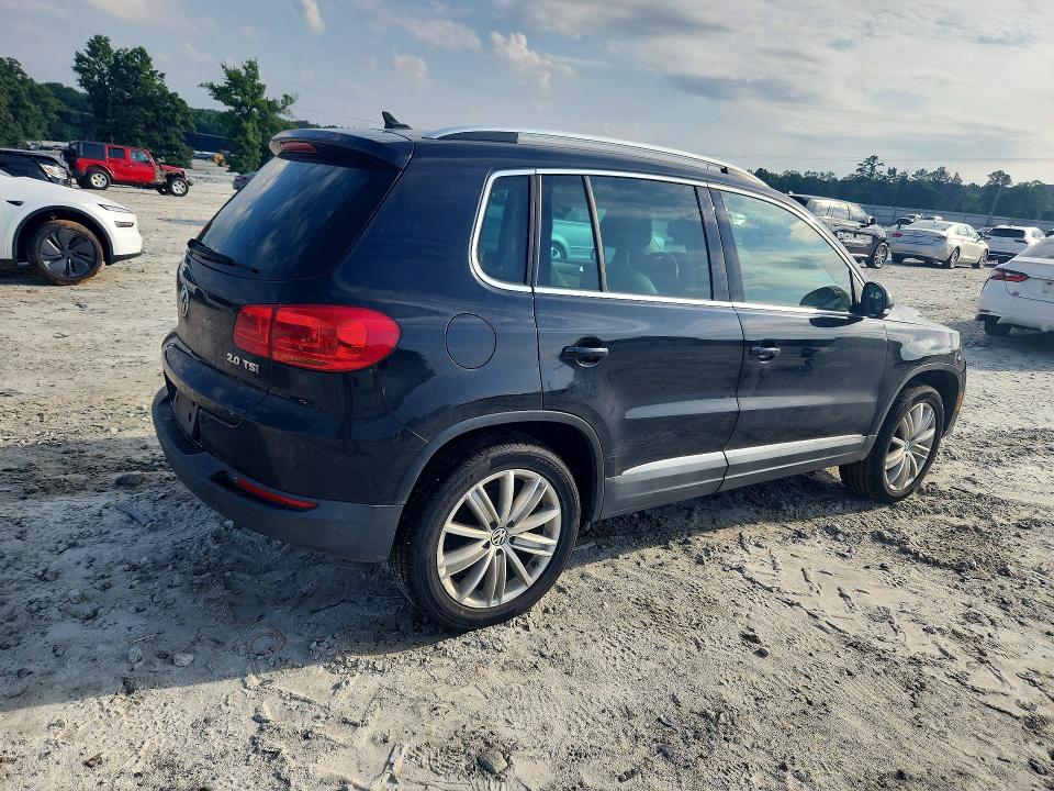56507216 :رقم المزاد ، WVGAV7AX3CW611230 vin ، 2012 Volkswagen Tiguan مزاد بيع
