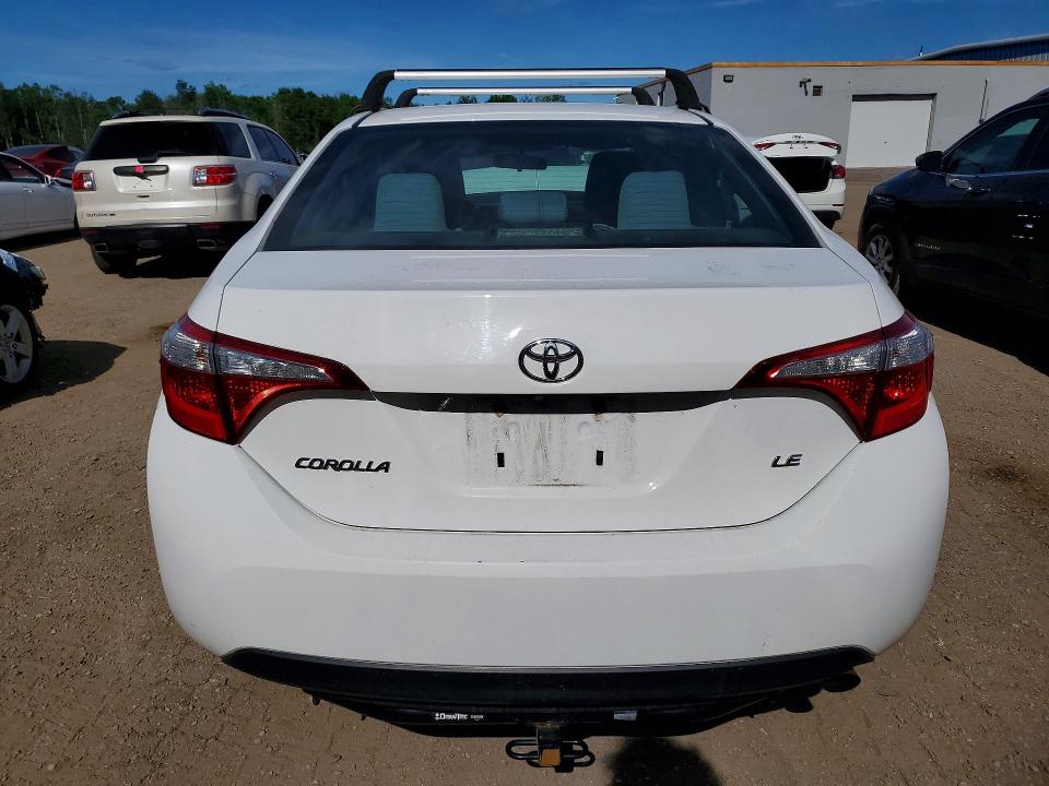 56879326 :رقم المزاد ، 2T1BURHE9FC445417 vin ، 2015 Toyota Corolla مزاد بيع