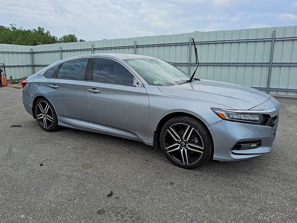Продаж на аукціоні авто 2018 Honda Accord, vin: 1HGCV1F93JA006382, номер лоту: 57476766