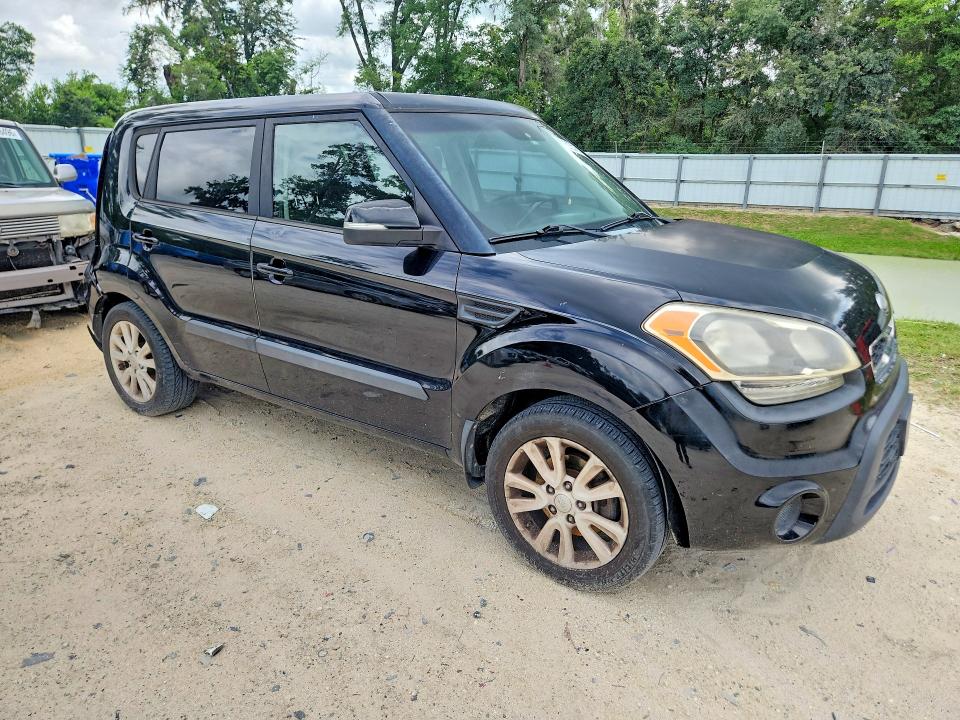 57521616 :رقم المزاد ، KNDJT2A63D7560845 vin ، 2013 Kia Soul مزاد بيع