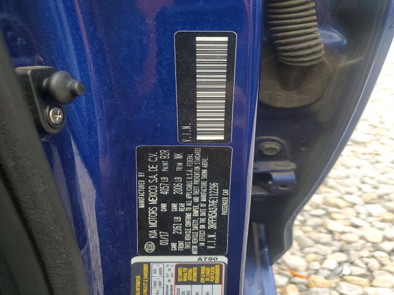 56076796 :رقم المزاد ، 3KPFN5A37HE112296 vin ، 2017 Kia Forte5 مزاد بيع