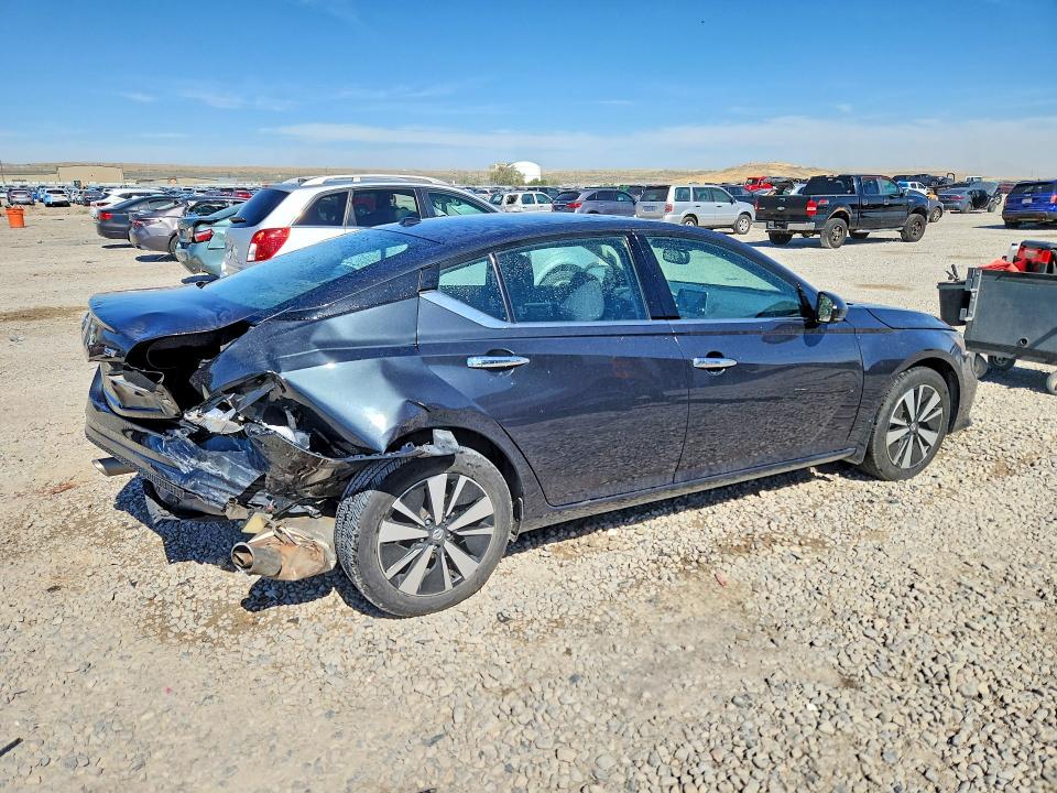 58940876 :رقم المزاد ، 1N4BL4DW1KN304875 vin ، 2019 Nissan Altima مزاد بيع