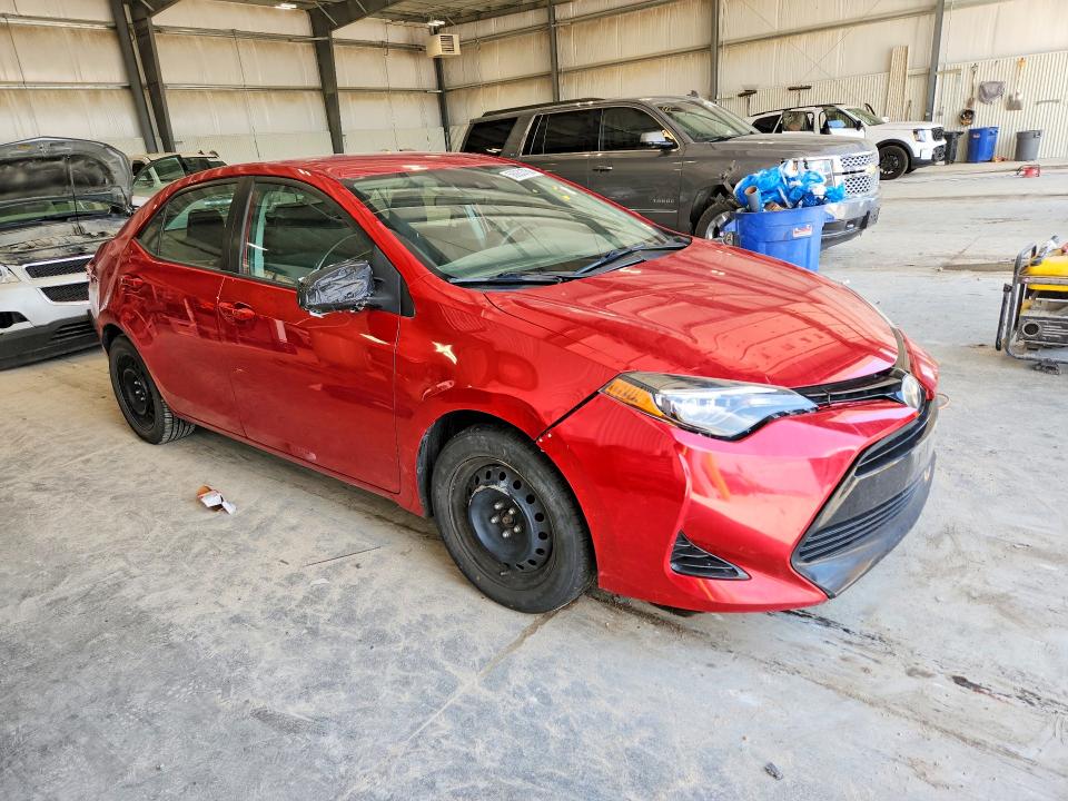 56053756 :رقم المزاد ، 2T1BURHE6HC870189 vin ، 2017 Toyota Corolla مزاد بيع