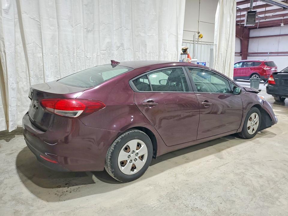 Auction sale of the 2017 Kia Forte, vin: 3KPFK4A7XHE111004, lot number: 76292625