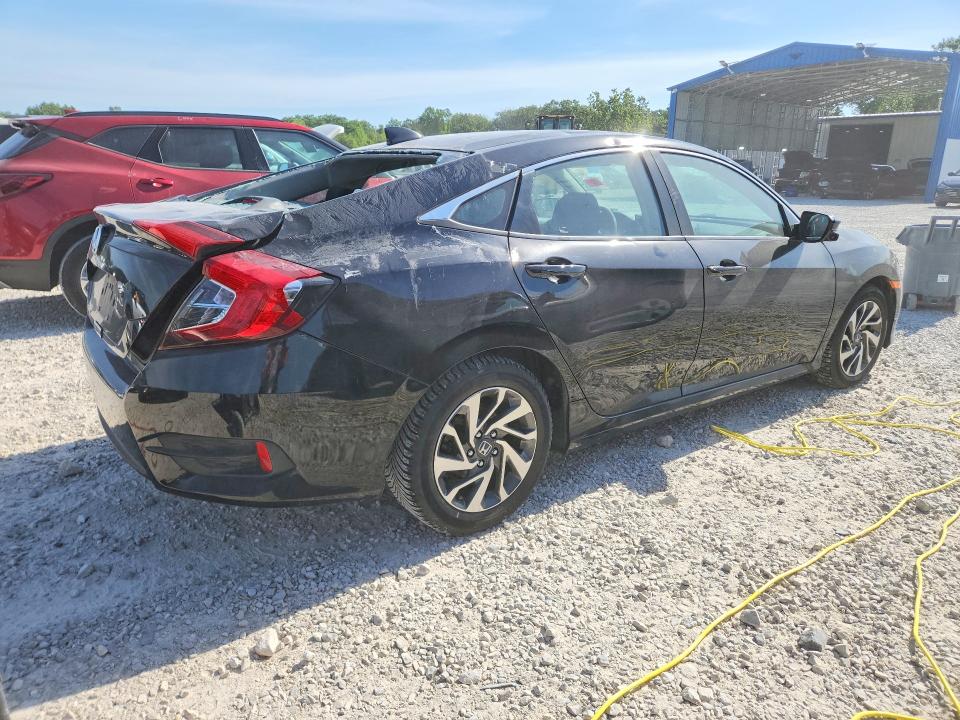 Aukcja sprzedaży 2018 Honda Civic, vin: 19XFC2F75JE044215, numer aukcji: 55933706