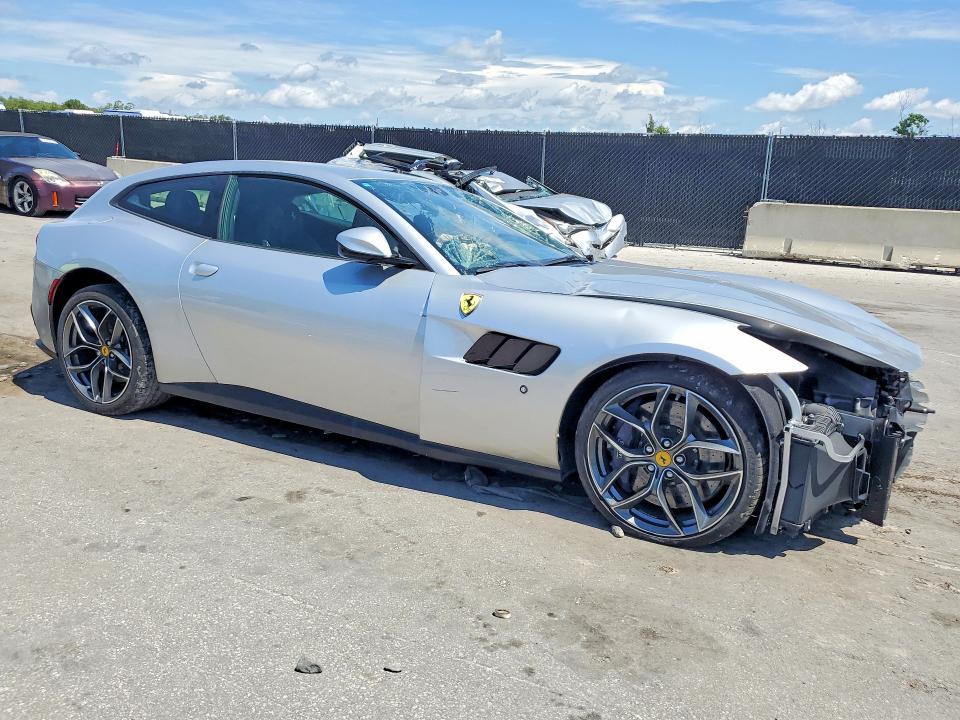 2019 Ferrari Gtc 4 Lusso T მანქანა იყიდება აუქციონზე, vin: ZFF82YNA7K0239577, აუქციონის ნომერი: 58457136