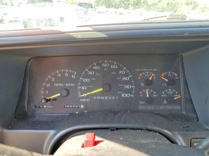 55704096 :رقم المزاد ، 3GNEK18R8WG106426 vin ، 1998 Chevrolet Tahoe مزاد بيع