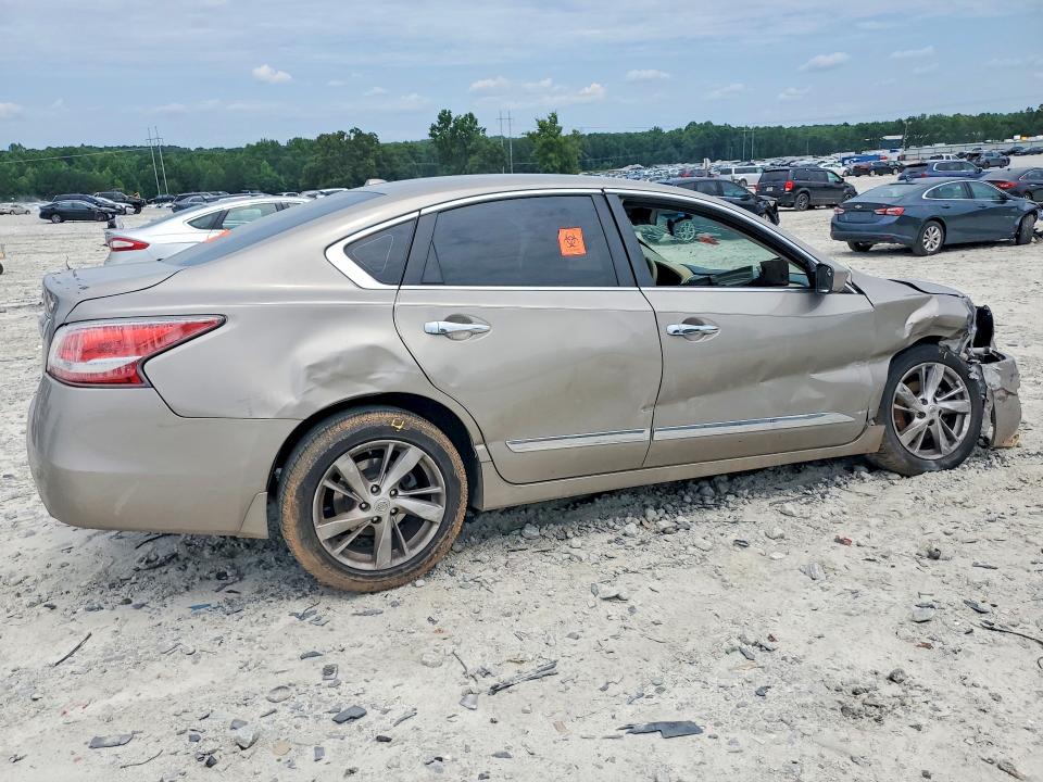 2015 Nissan Altima მანქანა იყიდება აუქციონზე, vin: 1N4AL3AP1FC260266, აუქციონის ნომერი: 58627686