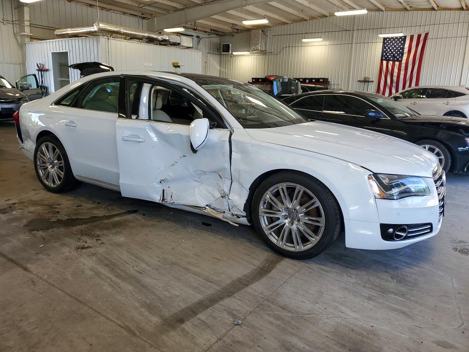 Продажа на аукционе авто 2014 Audi A8, vin: WAURGAFDXEN005782, номер лота: 56991596