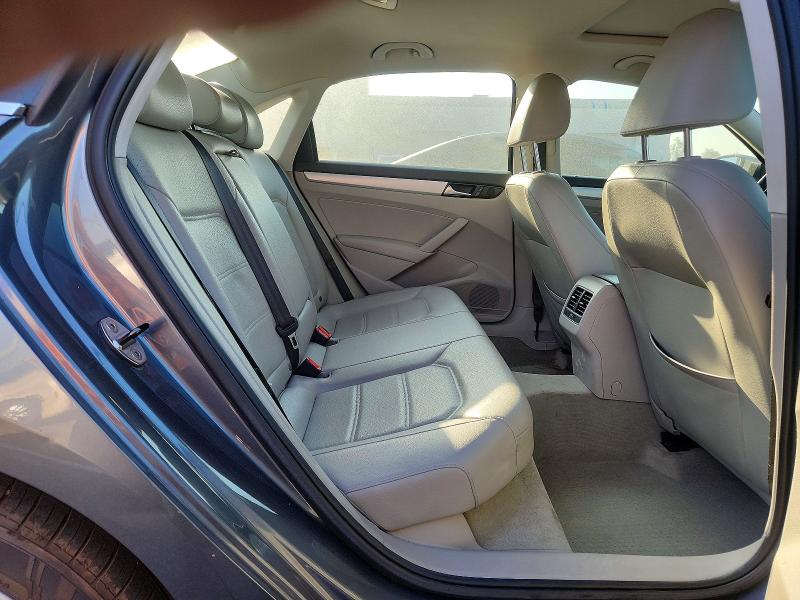 58240606 :رقم المزاد ، 1VWBN7A37DC030111 vin ، 2013 Volkswagen Passat مزاد بيع