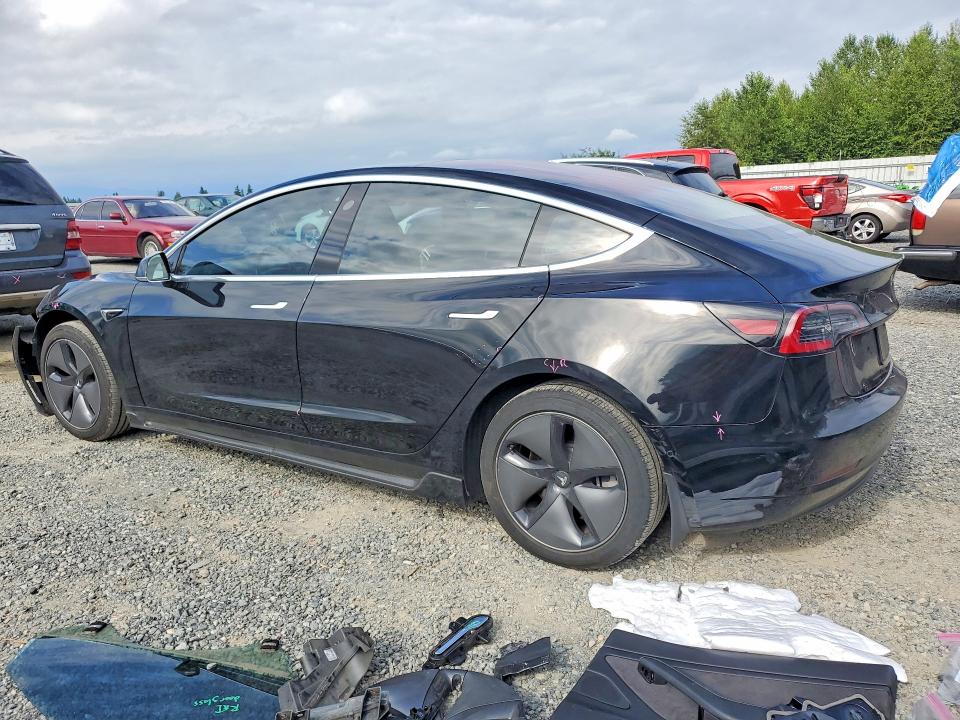 Продажа на аукционе авто 2018 Tesla Model 3, vin: 5YJ3E1EA1JF172532, номер лота: 58547426