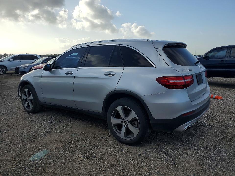 57511076 :رقم المزاد ، WDC0G4JB4JV015957 vin ، 2018 Mercedes-benz Glc مزاد بيع