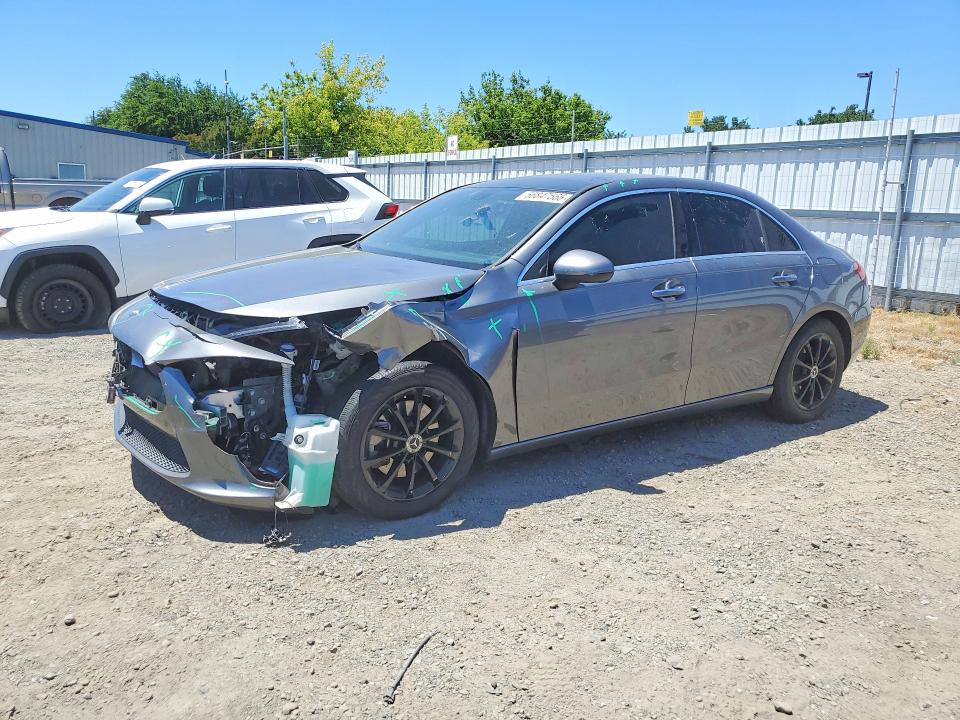 2019 Mercedes-benz A მანქანა იყიდება აუქციონზე, vin: WDD3G4EB8KW033408, აუქციონის ნომერი: 56847566