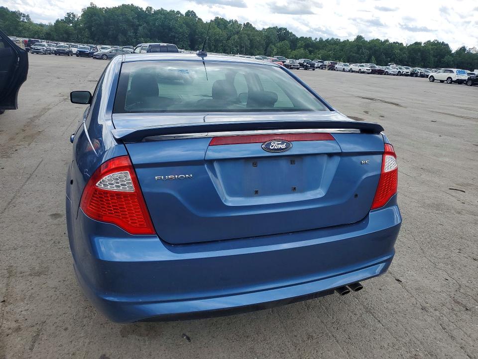 57923356 :رقم المزاد ، 3FAHP0HA8AR187216 vin ، 2010 Ford Fusion مزاد بيع