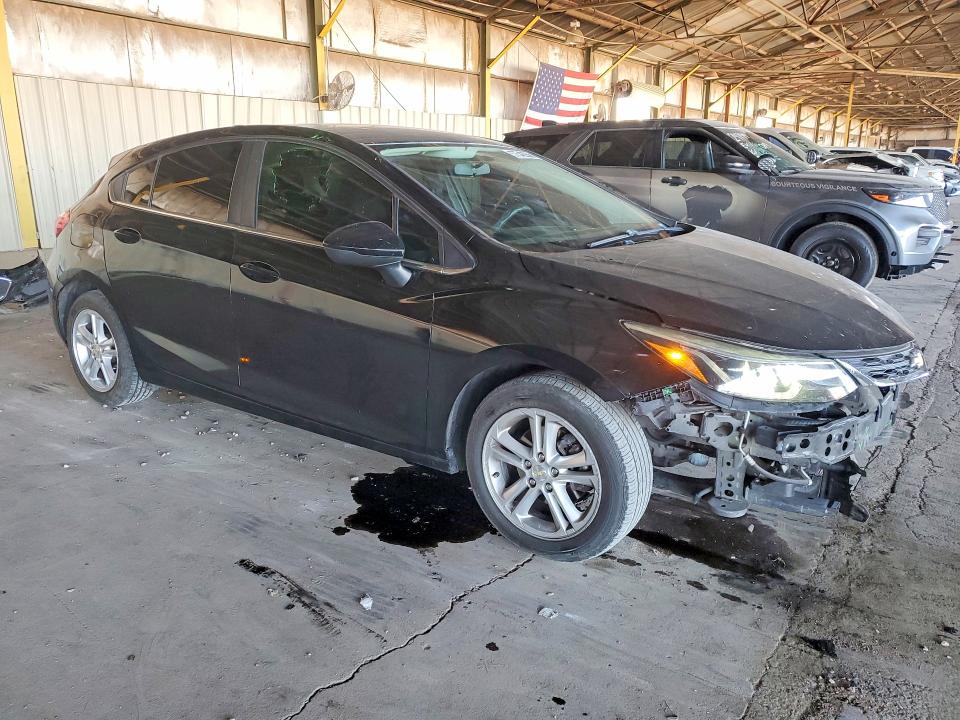 2017 Chevrolet Cruze მანქანა იყიდება აუქციონზე, vin: 3G1BE6SM2HS595685, აუქციონის ნომერი: 57542556
