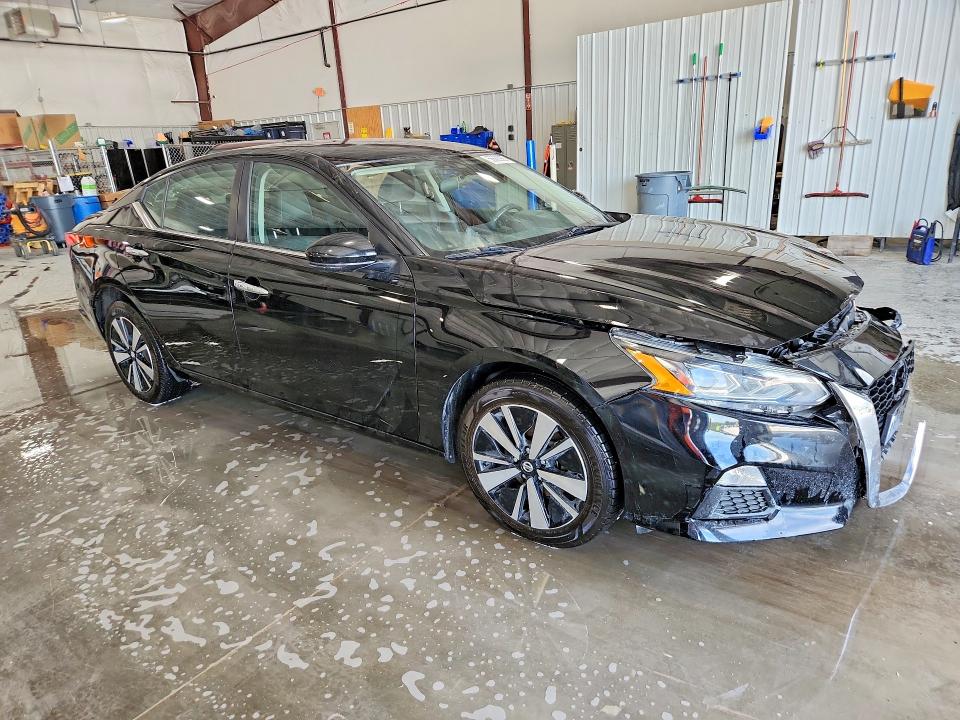 2022 Nissan Altima მანქანა იყიდება აუქციონზე, vin: 1N4BL4DW8NN382459, აუქციონის ნომერი: 56663926