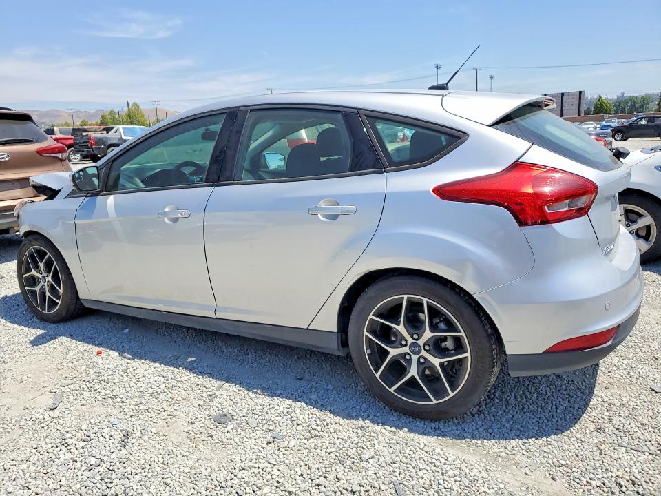 55761386 :رقم المزاد ، 1FADP3M20HL333258 vin ، 2017 Ford Focus مزاد بيع