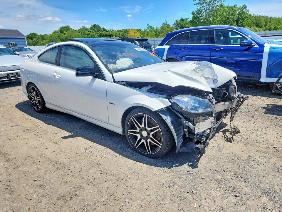 Продажа на аукционе авто 2014 Mercedes-benz C, vin: WDDGJ4HBXEG289918, номер лота: 56570786