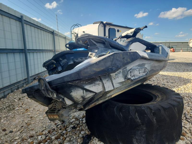 2017 Sea-doo Spark მანქანა იყიდება აუქციონზე, vin: YDV62239J617, აუქციონის ნომერი: 56860526