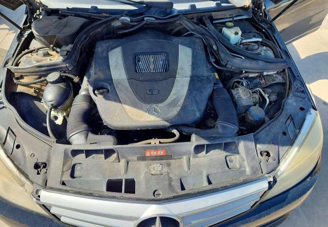 58331976 :رقم المزاد ، WDDGF54XX9F220909 vin ، 2009 Mercedes-benz C مزاد بيع