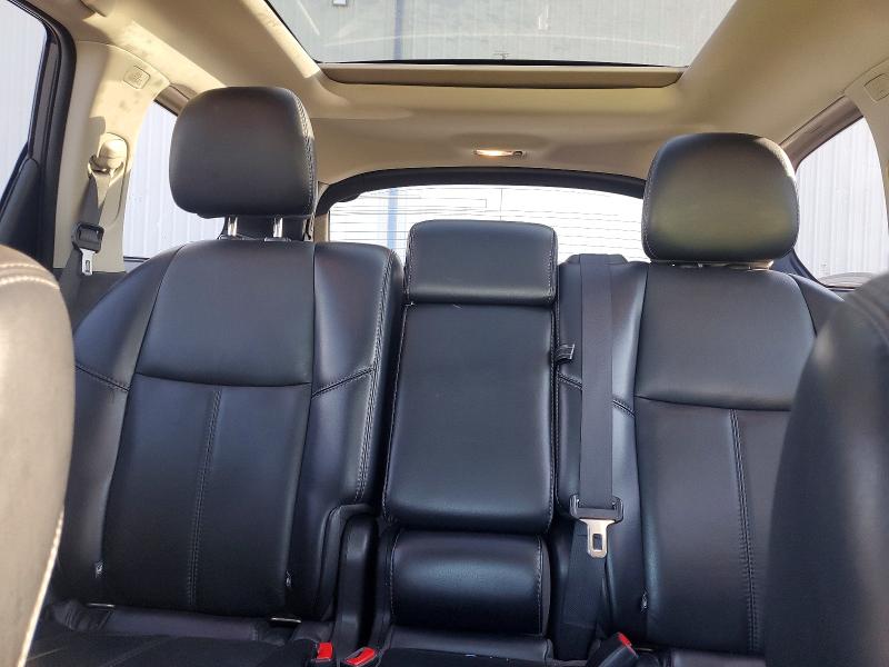57814896 :رقم المزاد ، 5N1DR2MM9JC604237 vin ، 2018 Nissan Pathfinder مزاد بيع