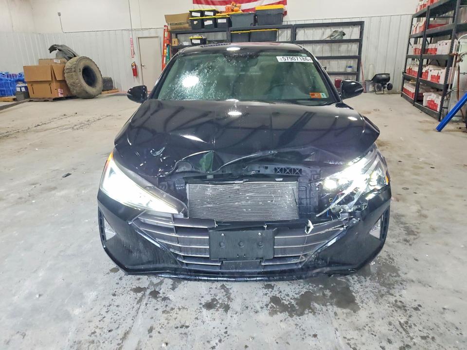 57907186 :رقم المزاد ، KMHD84LF5KU817912 vin ، 2019 Hyundai Elantra مزاد بيع