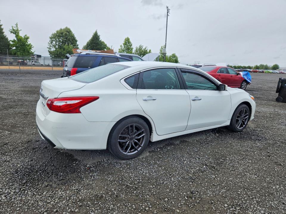 56531196 :رقم المزاد ، 1N4AL3AP4HN354438 vin ، 2017 Nissan Altima مزاد بيع