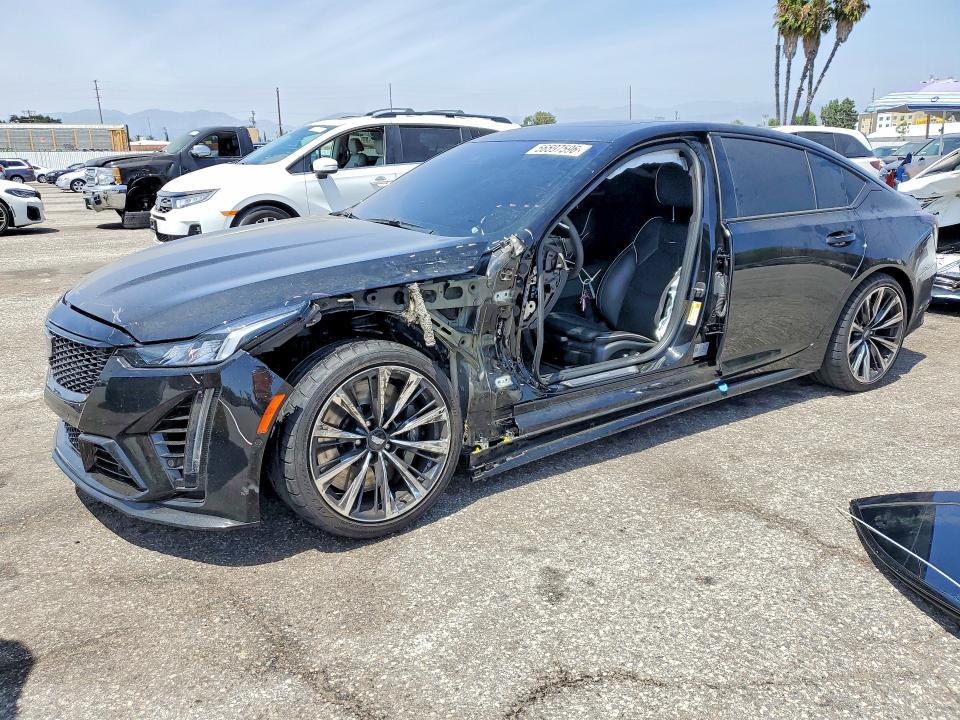 56597596 :رقم المزاد ، 1G6D35R61N0810406 vin ، 2022 Cadillac Ct5-v مزاد بيع