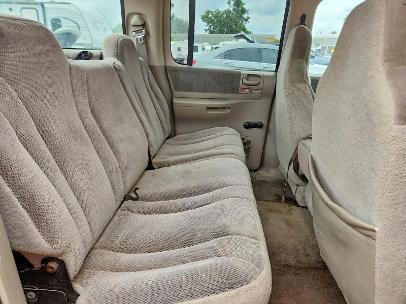 58631196 :رقم المزاد ، 1D7HL38X23S275669 vin ، 2003 Dodge Dakota مزاد بيع