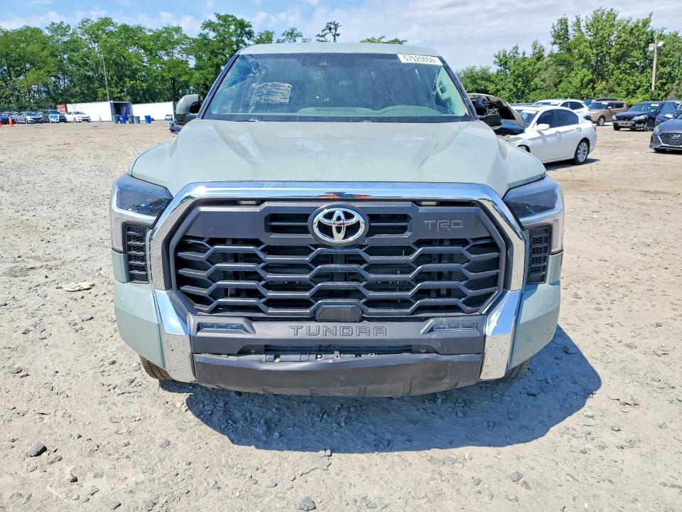 57520056 :رقم المزاد ، 5TFLA5DB9NX052809 vin ، 2022 Toyota Tundra مزاد بيع