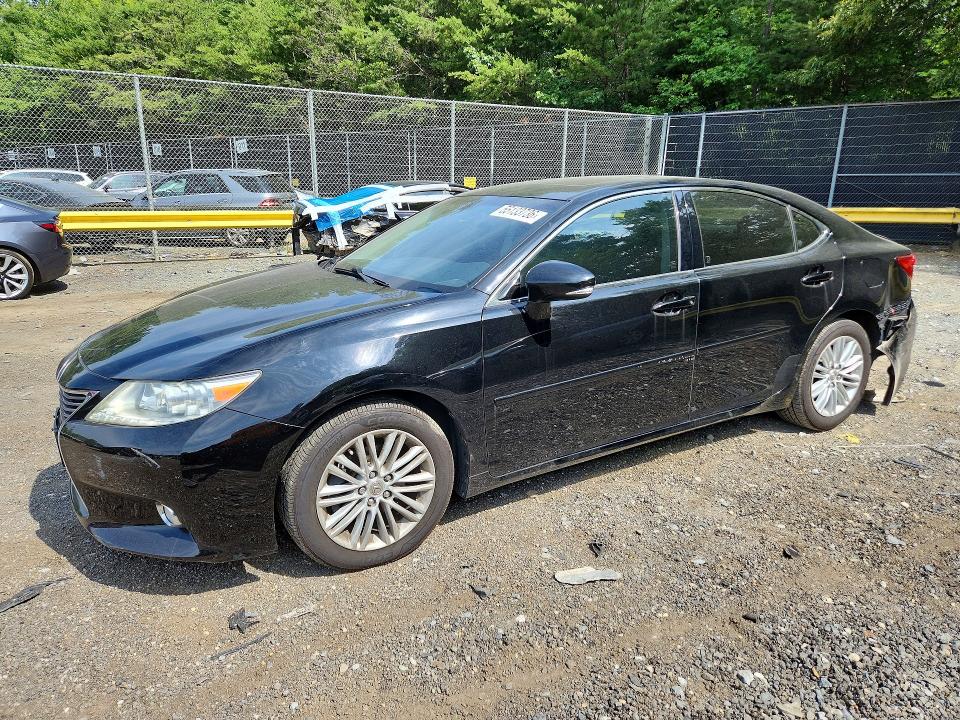 55133736 :رقم المزاد ، JTHBK1GG8D2042968 vin ، 2013 Lexus Es مزاد بيع