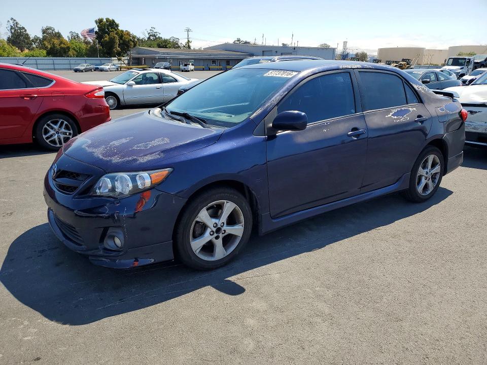 57737016 :رقم المزاد ، 2T1BU4EE5BC649391 vin ، 2011 Toyota Corolla مزاد بيع