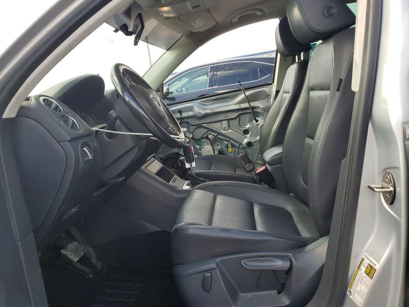 56329816 :رقم المزاد ، WVGAV7AX6FW591947 vin ، 2015 Volkswagen Tiguan مزاد بيع