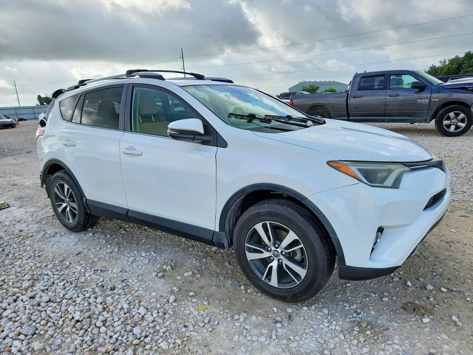 Продажа на аукционе авто 2017 Toyota Rav4, vin: JTMWFREV9HD105657, номер лота: 56462646