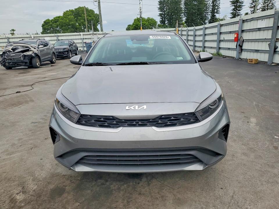 2023 Kia Forte მანქანა იყიდება აუქციონზე, vin: 3KPF24AD8PE663041, აუქციონის ნომერი: 55976926