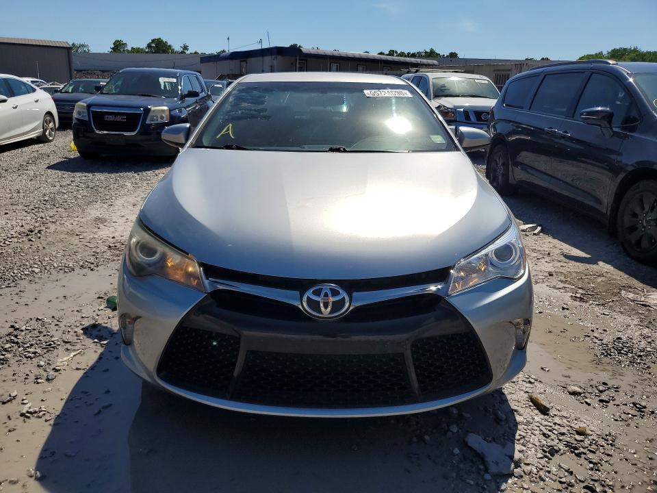 55734096 :رقم المزاد ، 4T1BF1FK7FU483456 vin ، 2015 Toyota Camry مزاد بيع