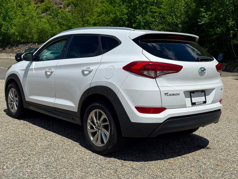 56127686 :رقم المزاد ، KM8J3CA47GU184124 vin ، 2016 Hyundai Tucson مزاد بيع