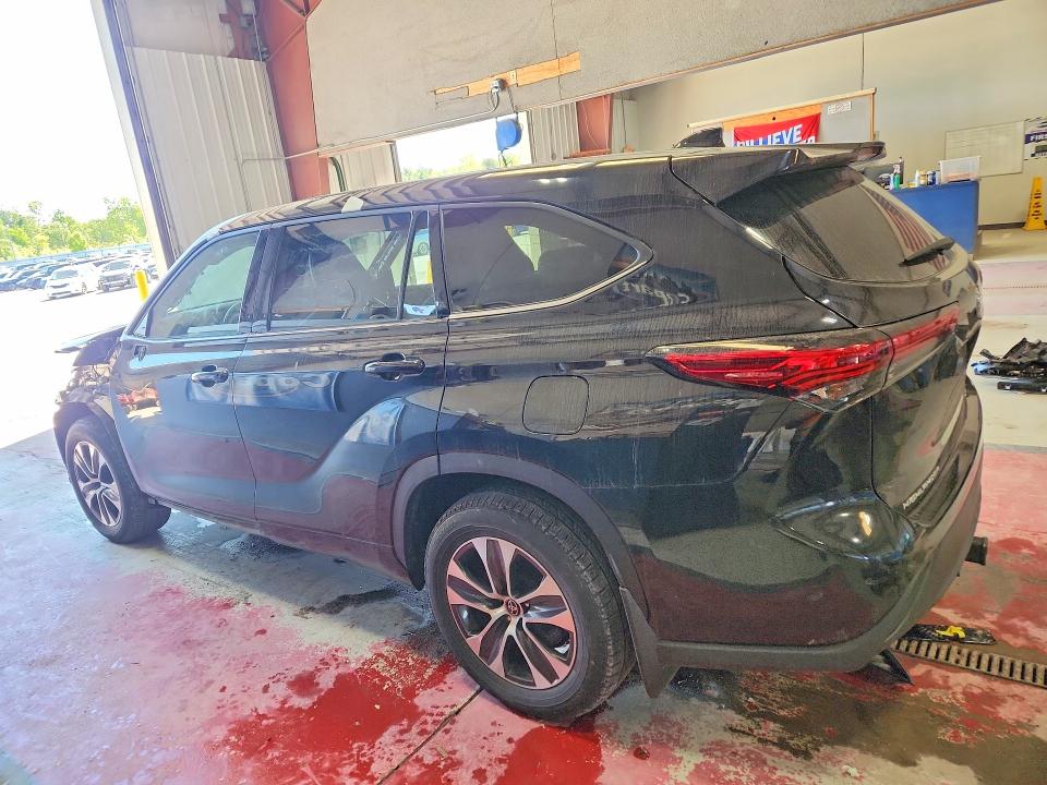 Aukcja sprzedaży 2022 Toyota Highlander, vin: 5TDGZRBH2NS573935, numer aukcji: 55896006