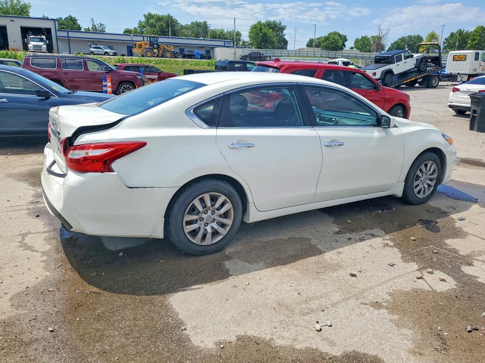 Продажа на аукционе авто 2016 Nissan Altima, vin: 1N4AL3AP7GC220520, номер лота: 57956216