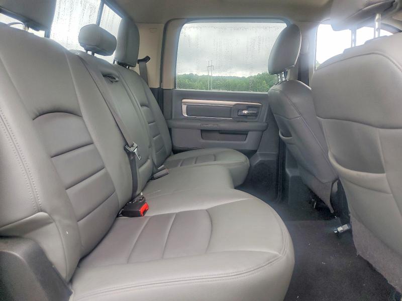57227686 :رقم المزاد ، 1C6RR6LTXKS529296 vin ، 2019 Ram 1500 Classic مزاد بيع