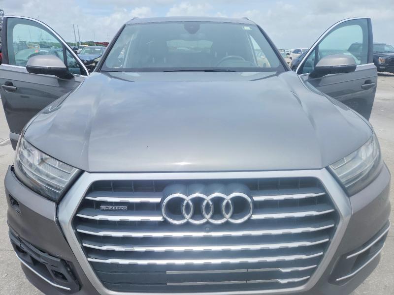 Продаж на аукціоні авто 2017 Audi Q7, vin: WA1VAAF70HD058427, номер лоту: 56719346