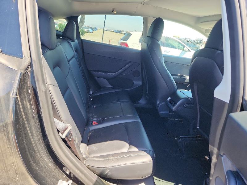 55674156 :رقم المزاد ، 5YJYGDEE3MF196078 vin ، 2021 Tesla Model Y مزاد بيع