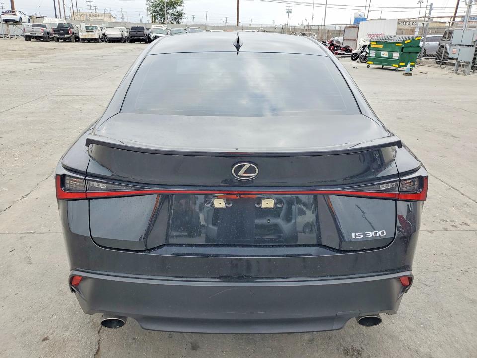 58966646 :رقم المزاد ، JTHDA1D2XN5118047 vin ، 2022 Lexus Is مزاد بيع