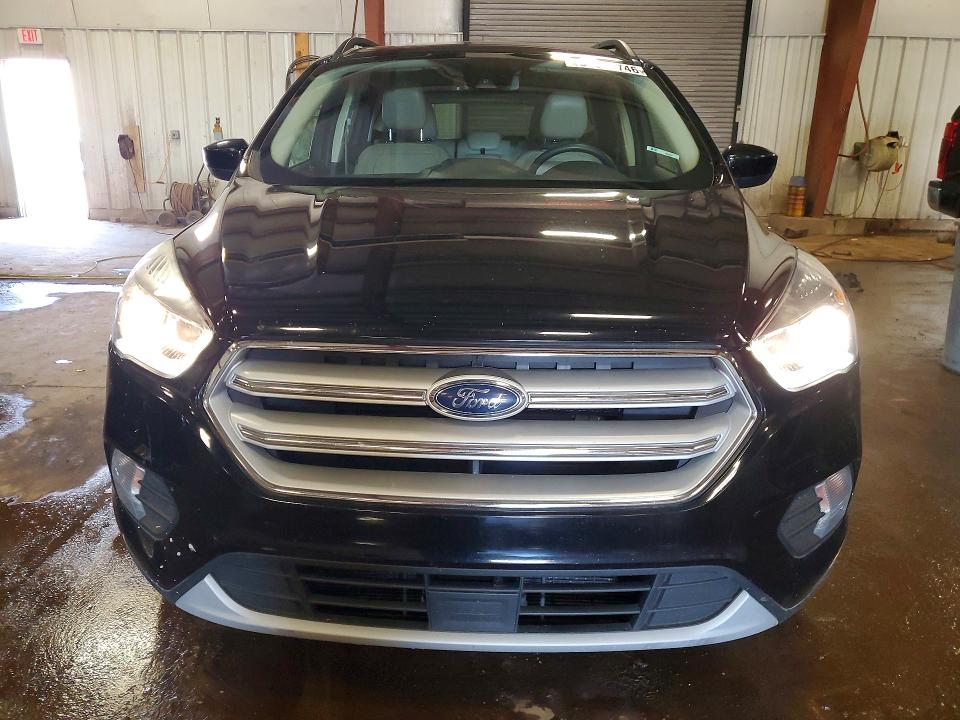 2018 Ford Escape მანქანა იყიდება აუქციონზე, vin: 1FMCU9HD0JUC33735, აუქციონის ნომერი: 57887746