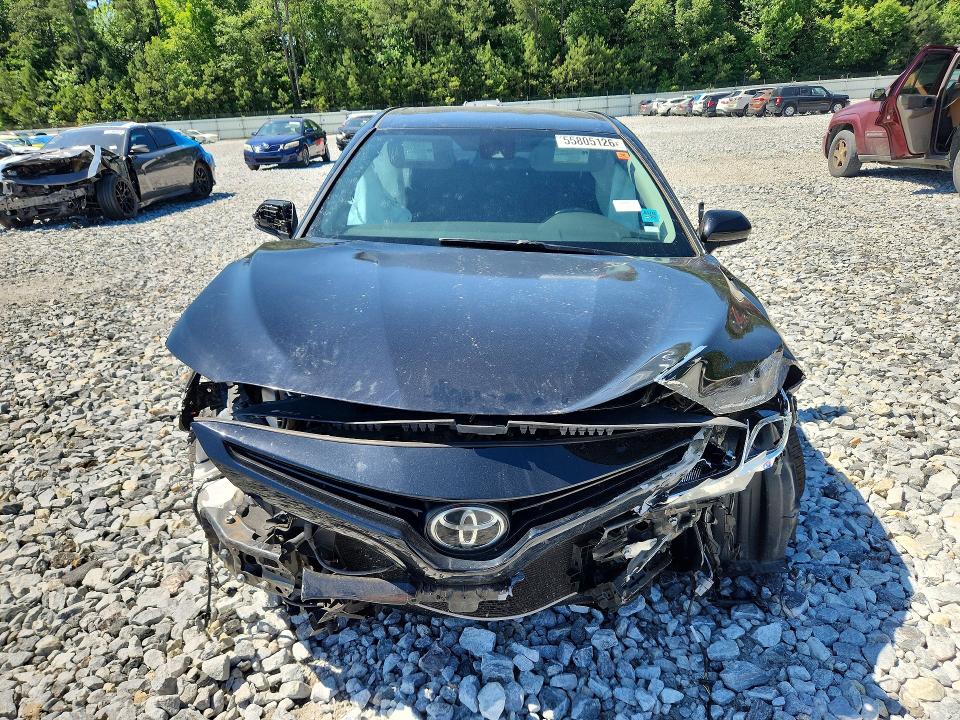 55805126 :رقم المزاد ، 4T1B11HKXKU799911 vin ، 2019 Toyota Camry مزاد بيع