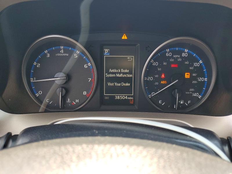Продаж на аукціоні авто 2018 Toyota Rav4, vin: JTMZFREV9JD126253, номер лоту: 57376626