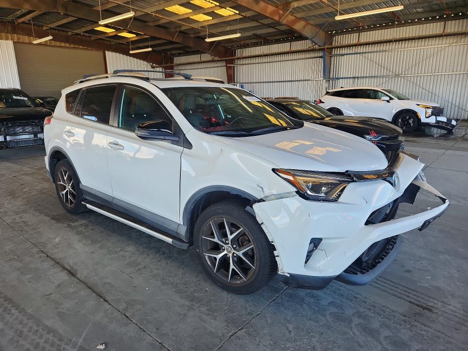 58992276 :رقم المزاد ، 2T3NFREV2GW273279 vin ، 2016 Toyota Rav4 مزاد بيع
